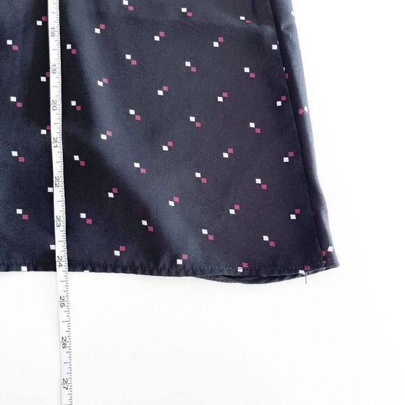 Reitmans Womens Twist Front Square Dot Sleeveless Top Black Size 3X - Picture 8 of 8